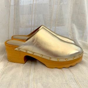 Aerosoles Ari Clog Gold